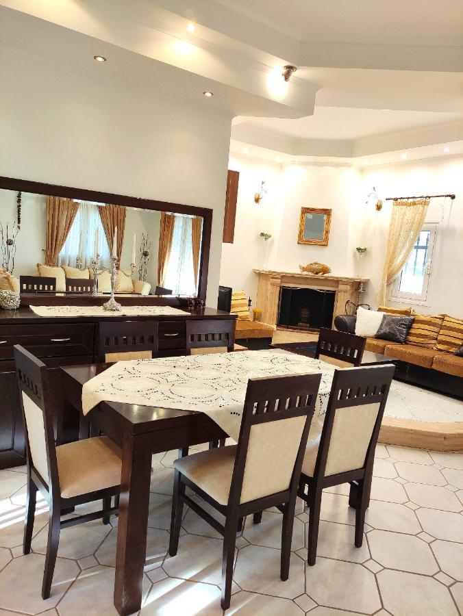 Anastasiou Home In Central Crossroad Parga Exterior photo
